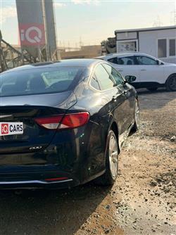 كرايسلر 200